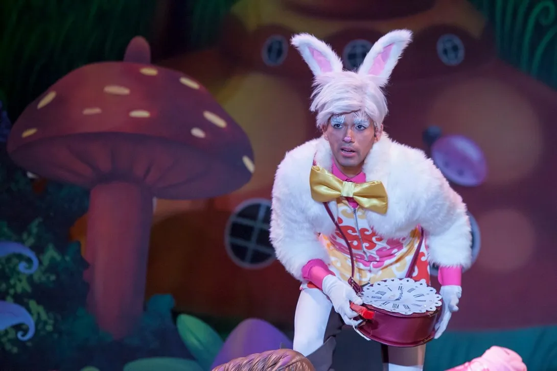 Alice_in_Wonderland-3.jpg